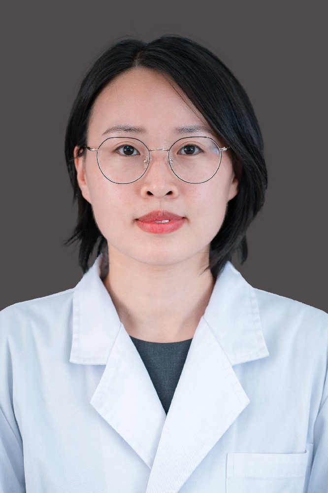 吕倩书