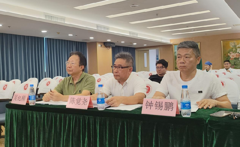 以赛促教展风采，医教协同育英才——中山市口腔医院2025年教学查房比赛圆满落幕