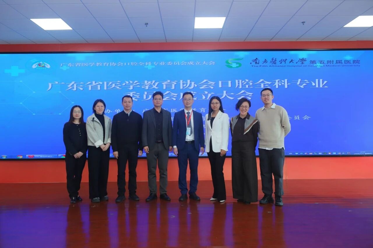 1772411883159808.jpg 0e1dbade6a1fe26772a75434eb55192b.jpg