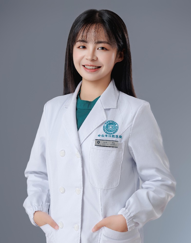 何婧