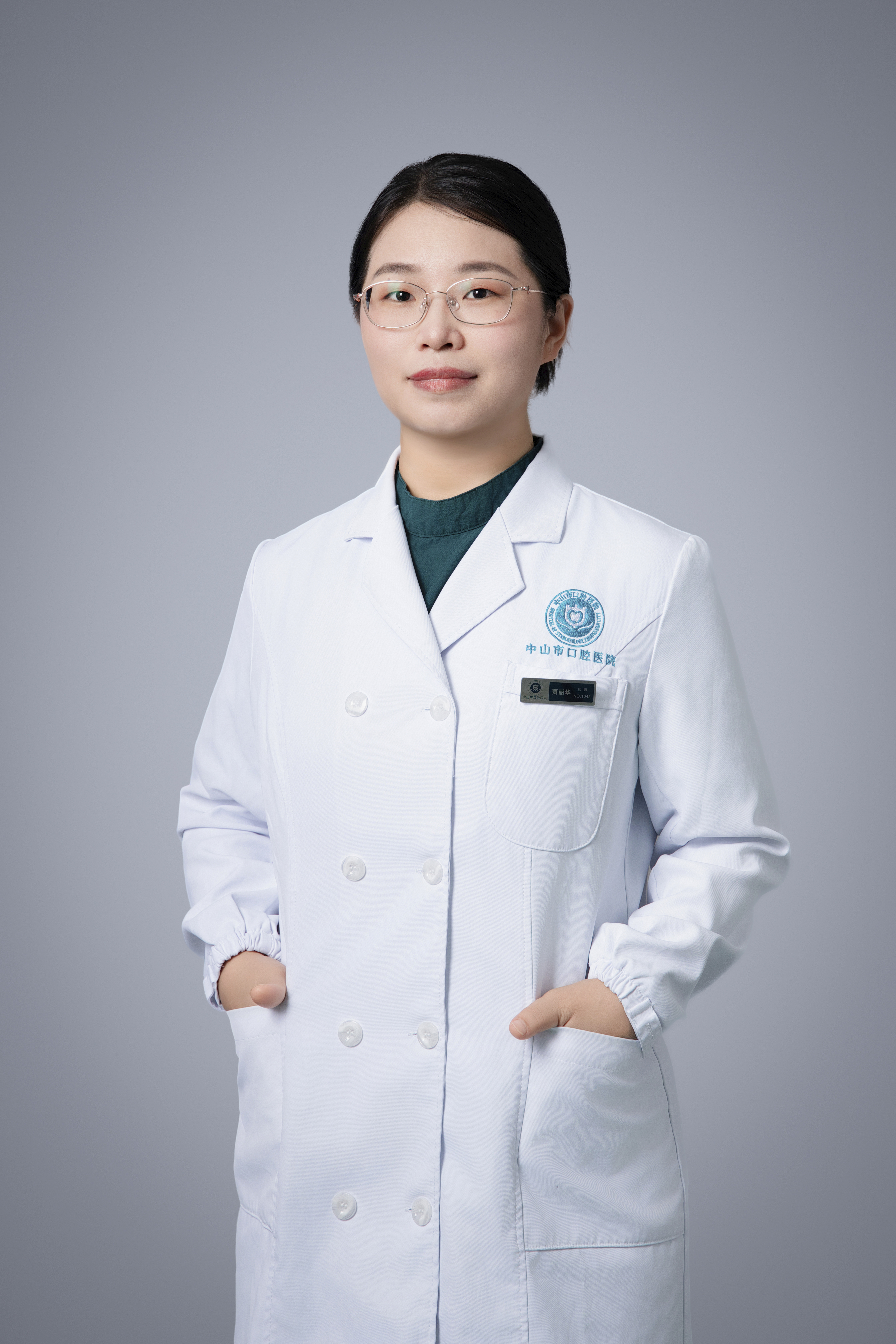 贾丽华.jpg